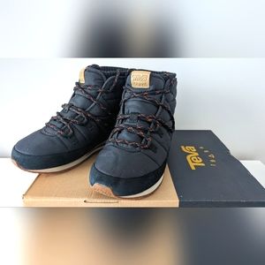 Teva winter boots
